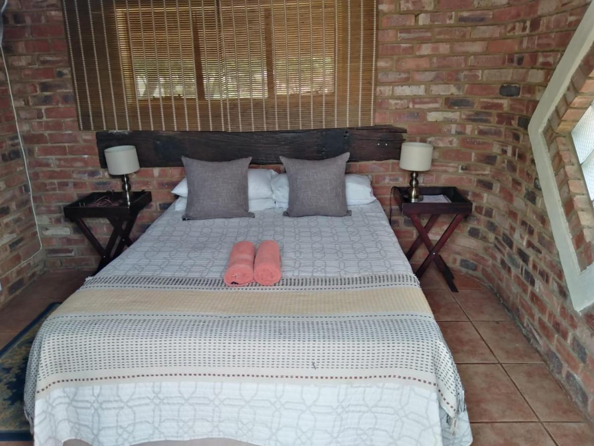 Kameelboom Lodge Vryburg Екстер'єр фото