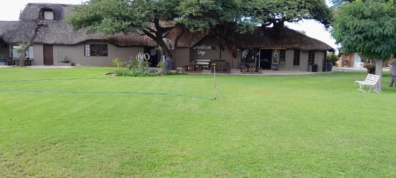 Kameelboom Lodge Vryburg Екстер'єр фото
